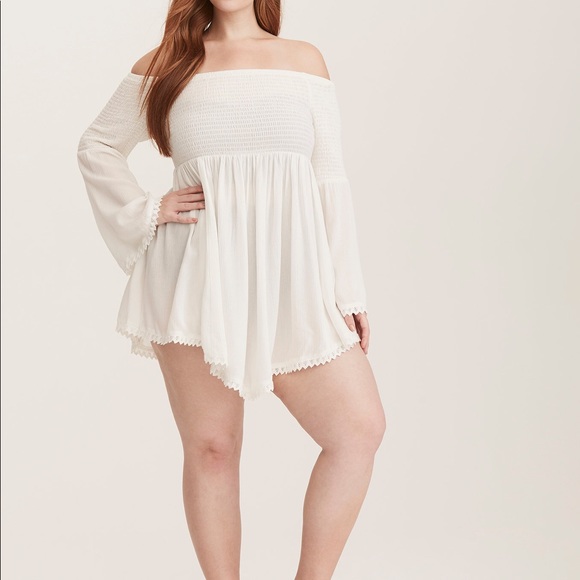 NWT Torrid ivory smocked swim cover up or top - Picture 2 of 5